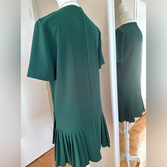 Mini Green dress - Picture 6 of 13